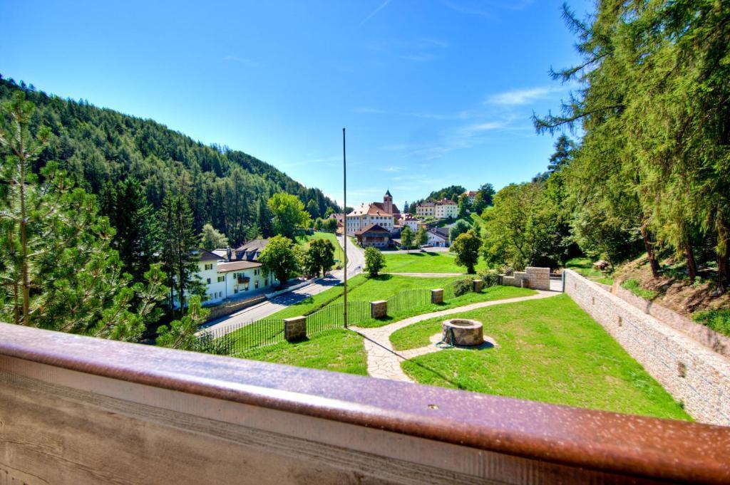 Apartments Waldquell Колалбо Екстериор снимка